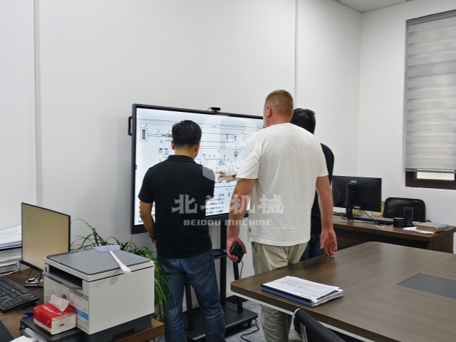 現(xiàn)場(chǎng)需求溝通,客戶來(lái)訪展開深度技術(shù)交流